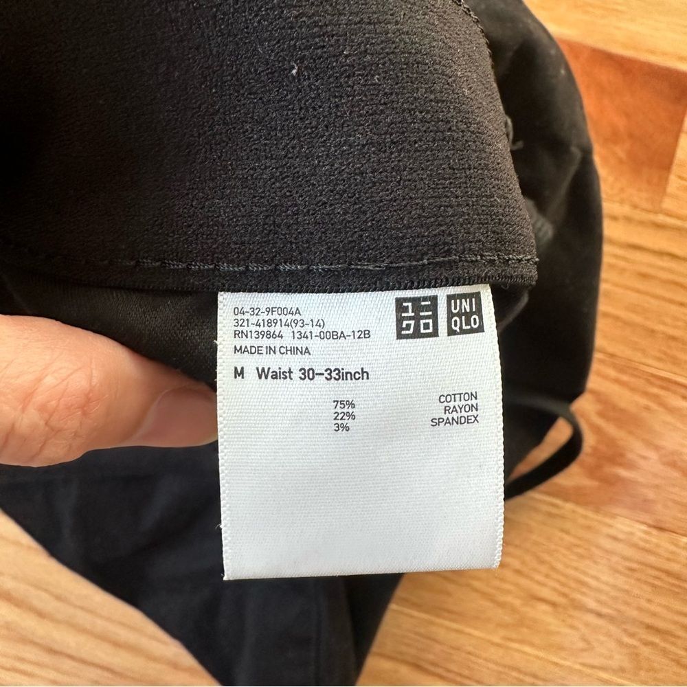 NWOT 30x31 EZY Black SKINNY TAPERED LOW RISE EZY JEANS Uniqlo Men’s - Picture 5 of 6